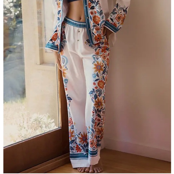 NWT Anthropologie Floral Flannel Wide Leg Pajama Pants Large - Picture 2 of 14